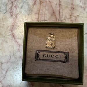 Gucci ghost necklace charm in silver